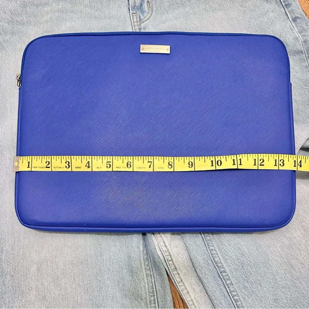 Kate Spade Blue Tablet / Ipad Laptop PC Sleeve with Matte Finish